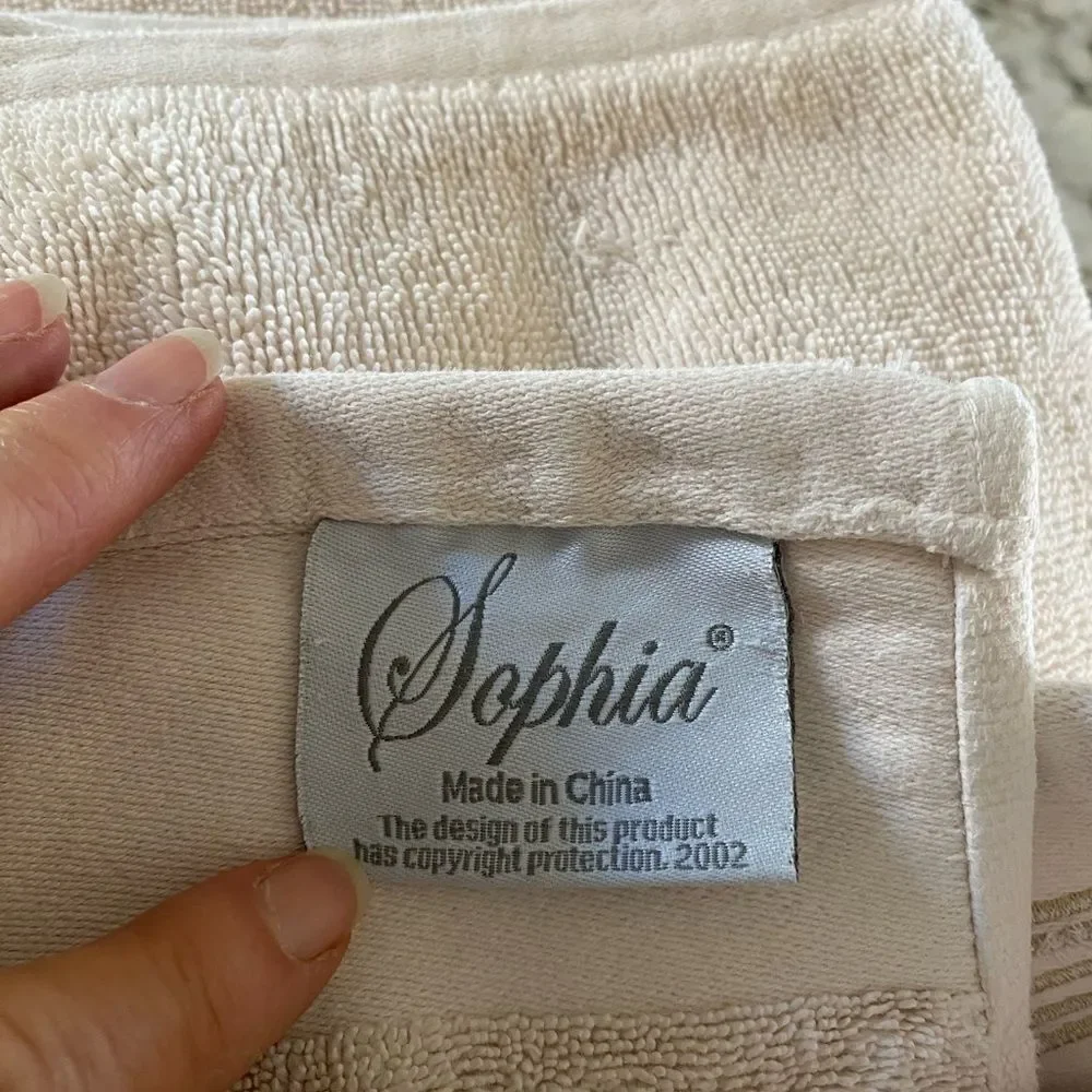 Luxurious Vtg Cream Bath Towels with Gold Greek Embroidered Accent